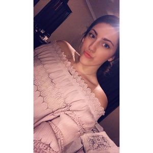 Pink shoulder shirt ( necklace not included)